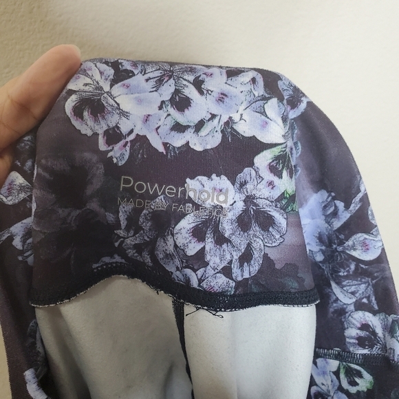 Fabletics Powerhold Define Floral High Rise Leggings - Picture 9 of 9